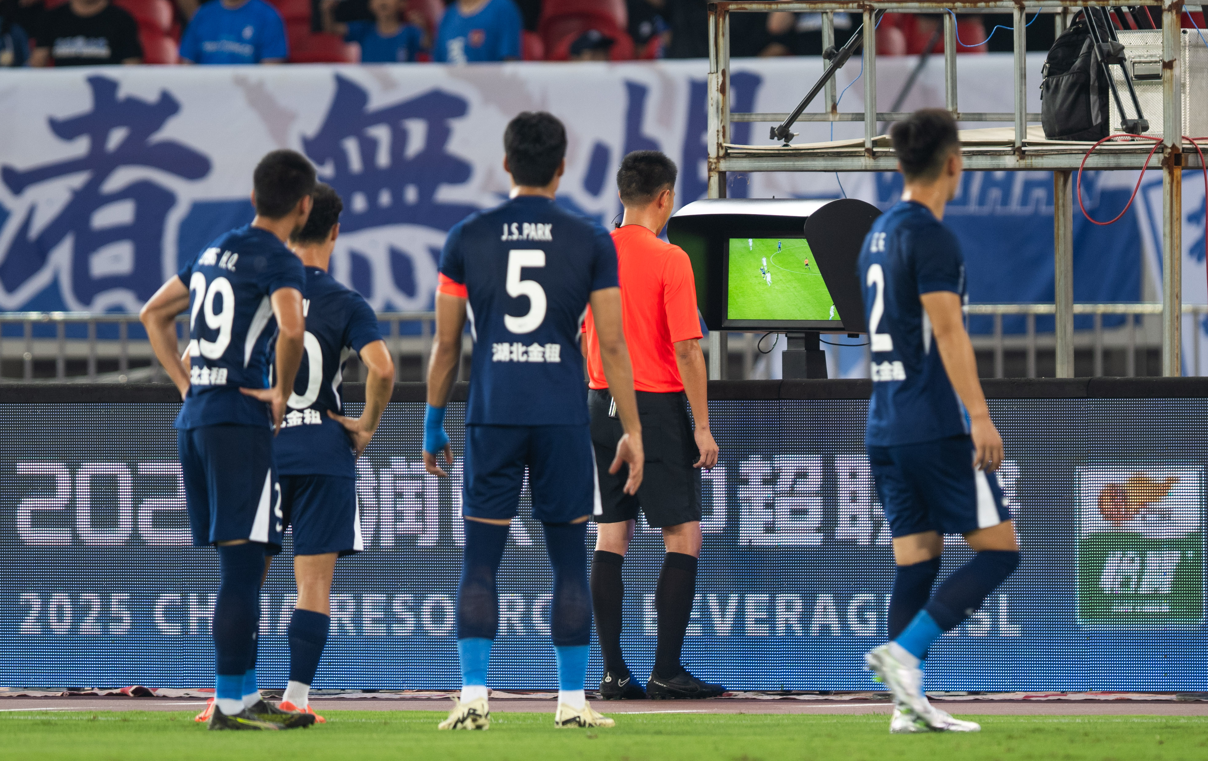 关于加时末段曼联调整名单以备NBA总决赛转会期武汉三镇调整名单以备中超之后，国际比赛日巴黎圣日耳曼备战法国杯的信息爱游戏